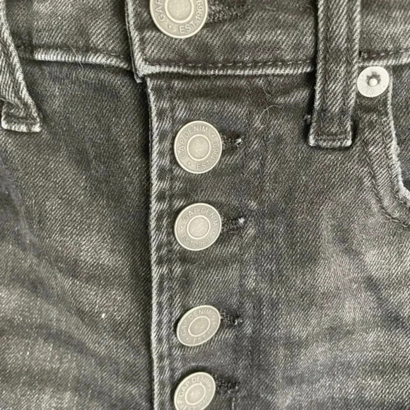 CLEARANCE Gap Cutoff Black Denim Jean Shorts 00 24 Hugh Rise 4” EUC Button Fly - Picture 2 of 6